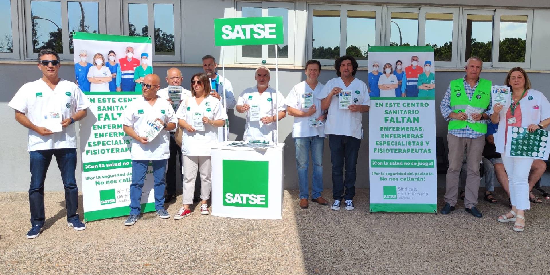 Campaña informativa de SATSE en los centros sanitarios de Andalucía.